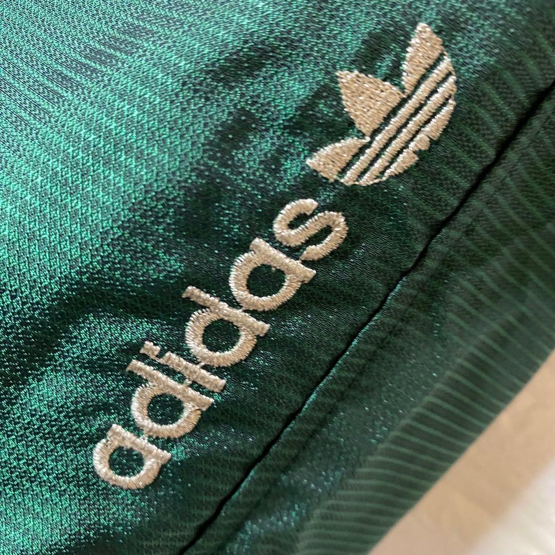 アディダス　デサント製　90sセットアップ　ナイロントラックジャケット