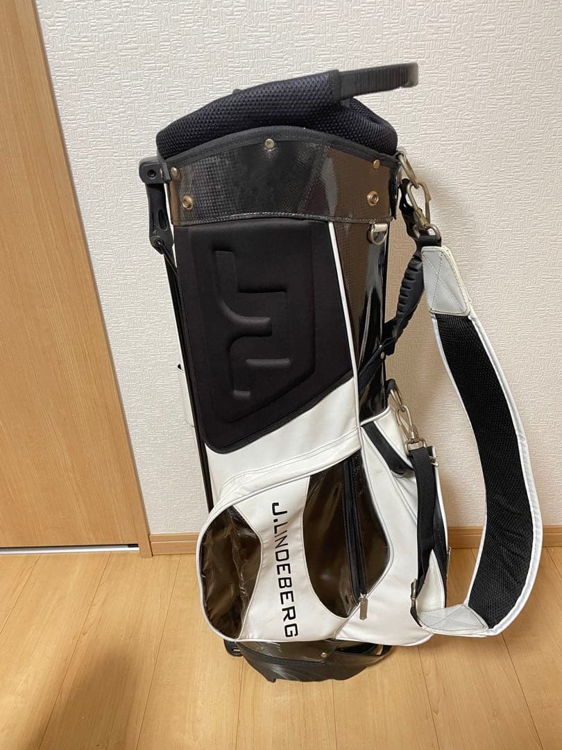 J.LINDEBERG キャディバッグ 白/黒　スタンドバッグ　フード無し