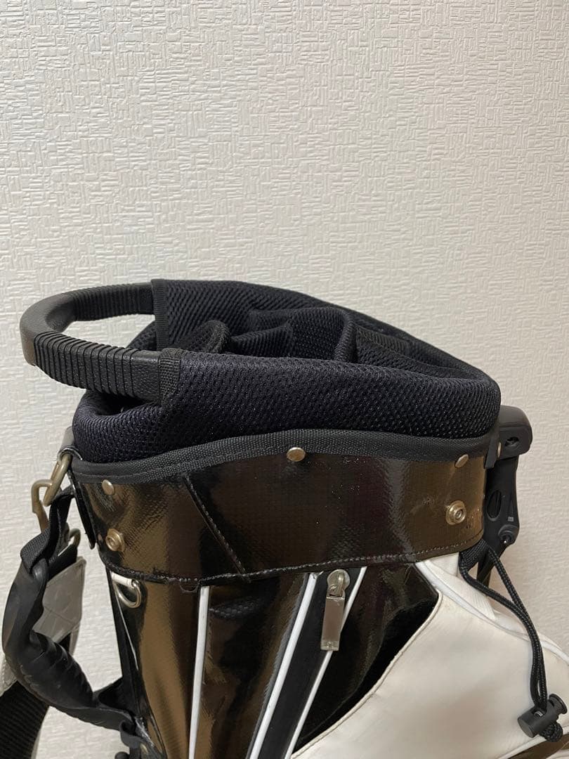 J.LINDEBERG キャディバッグ 白/黒　スタンドバッグ　フード無し