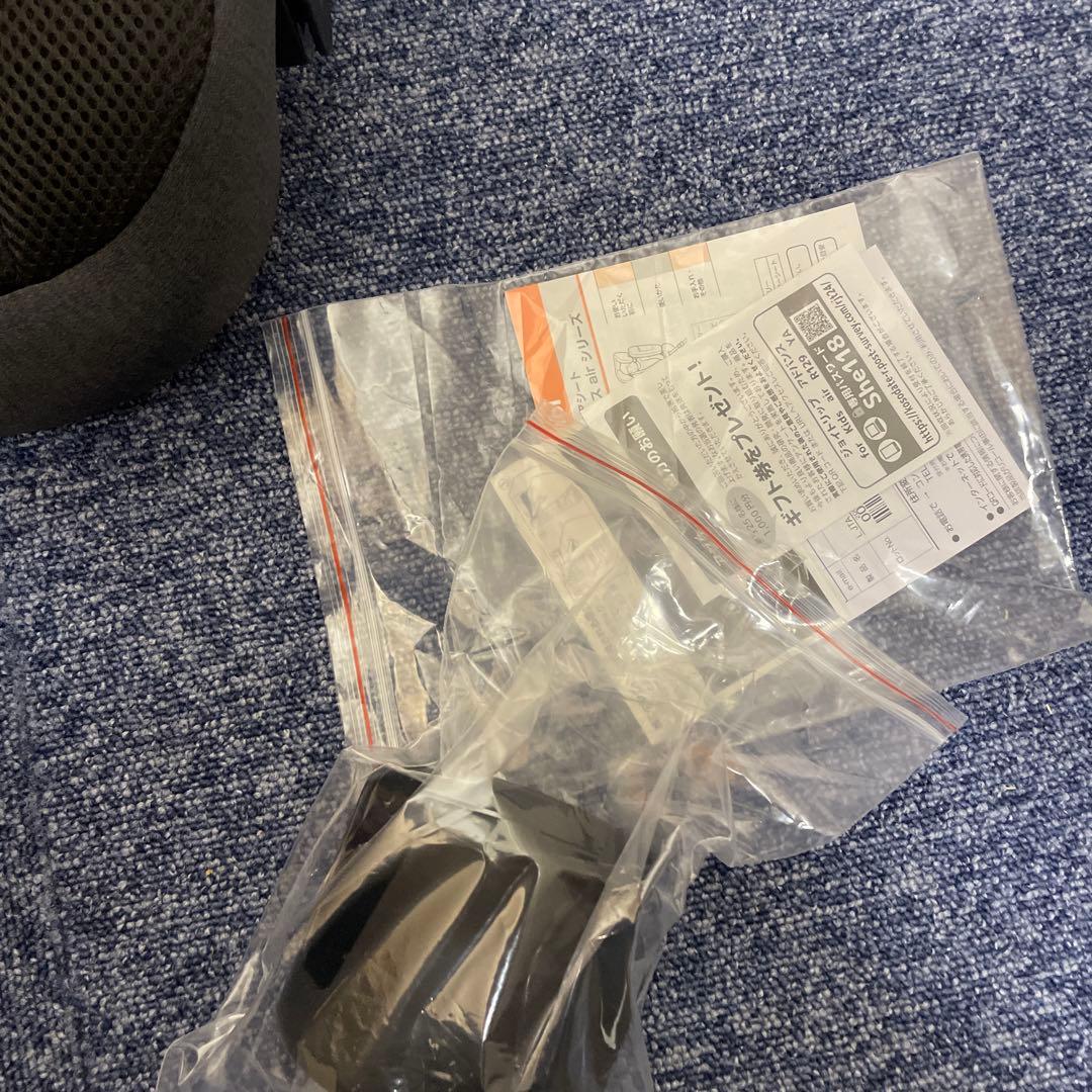 コンビ R129対応ジュニアシート 3歳頃から12歳頃まで シートベルト固定