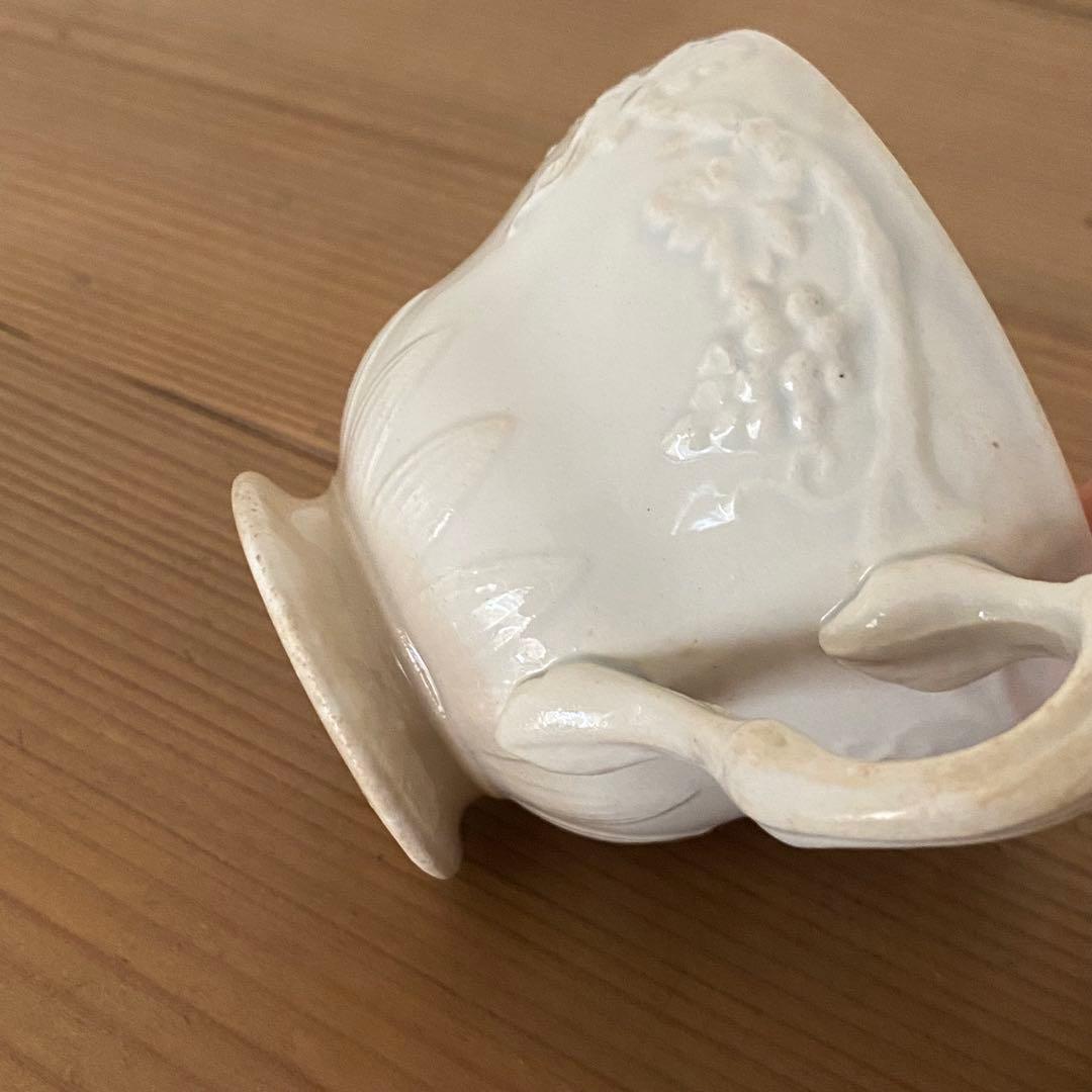 Creil et Montereau ぶどうレリーフのカップ＆ソーサー