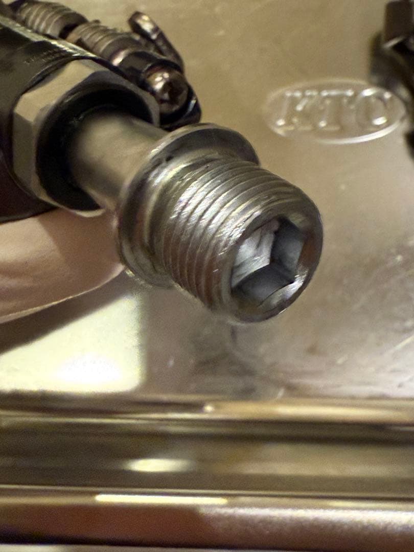 2月購入・走行129km: シマノSPDペダル　PD-ES600+未開封クリート