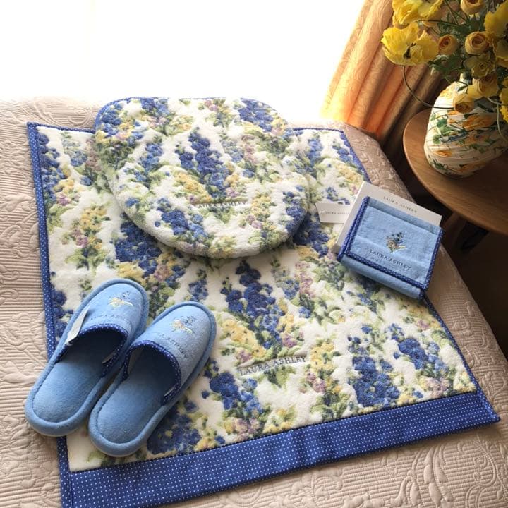 専用になりました 新品未使用 ローラアシュレイ トイレタリー 5点 レア