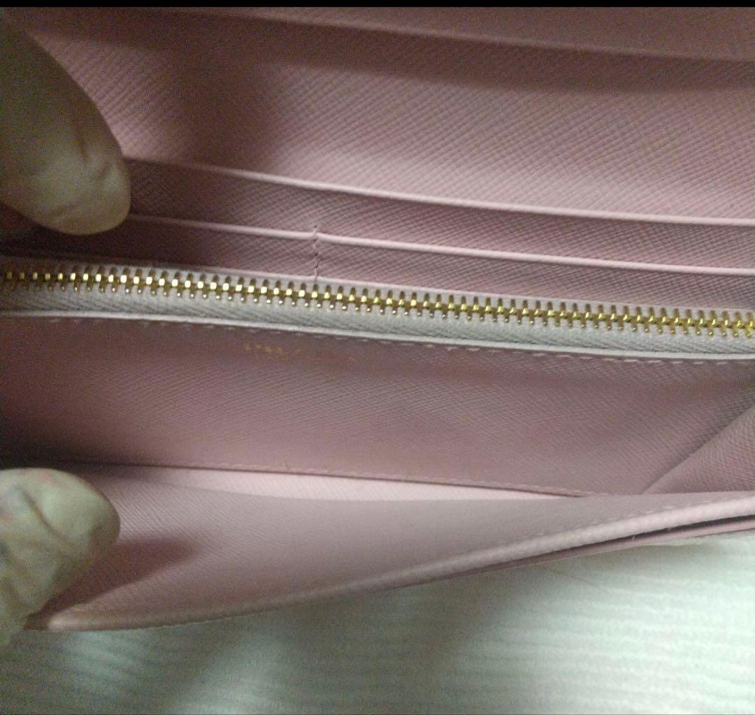 PRADA サフィアーノレザー 長財布三角ロゴ　ベビーピンク