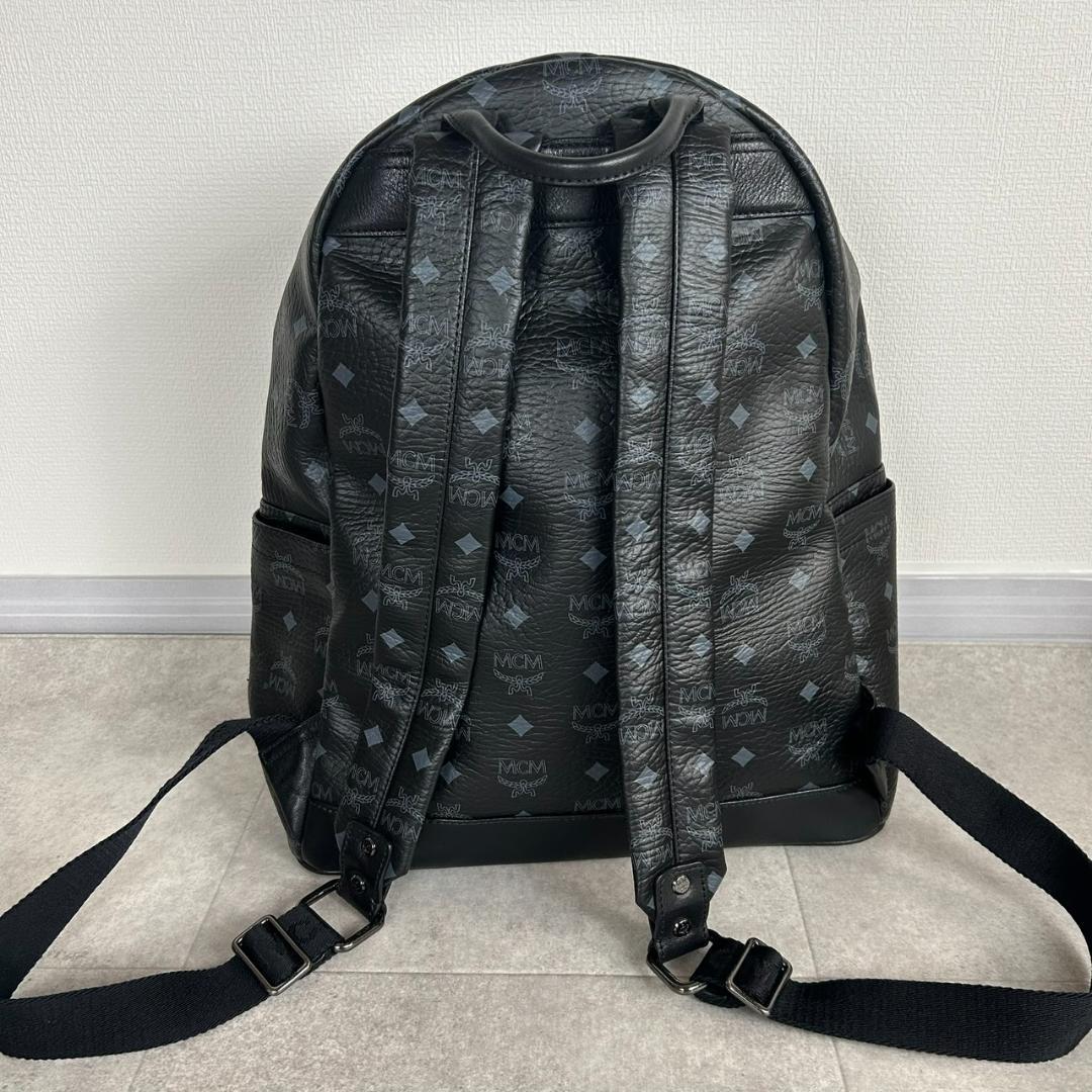 ✨MCM リュック バックパック 黒 スタッズ付 男女兼用✨