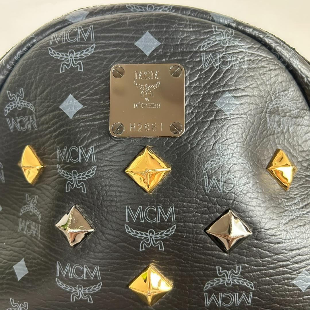✨MCM リュック バックパック 黒 スタッズ付 男女兼用✨