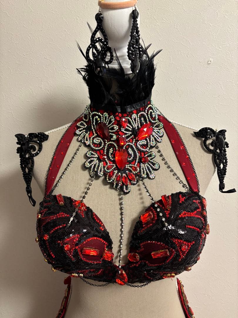 bbb様専用＊エジプト製＊ベリーダンス 衣装セットアップ (赤と黒