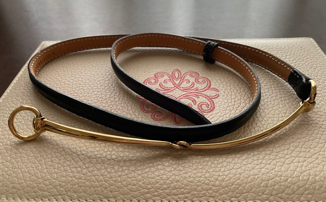 ☆GUCCI ゴールドホースビットブラックレザー細ベルト☆細ベルト☆