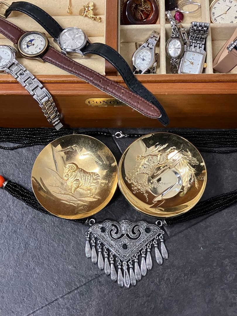 遺品整理 指輪 ネックレス イヤリング 腕時計 タイピン 金盃