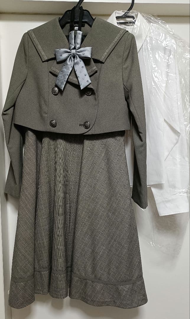 れみれみ　アリサナ　150cm　フォーマルワンピーススーツ