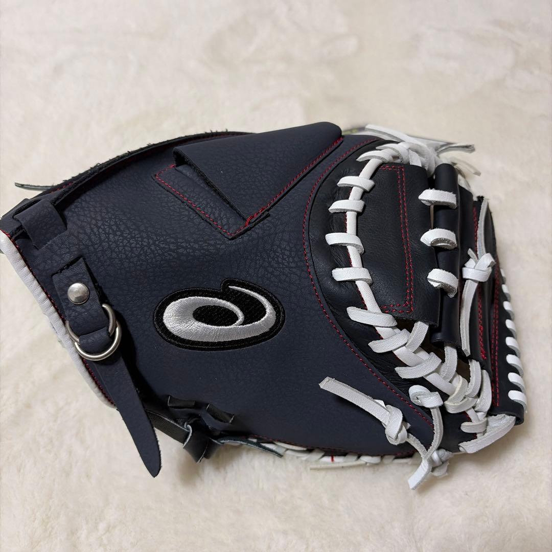 週末限定アシックス キャッチャーミット 軟式用新品未使用C 3121A577