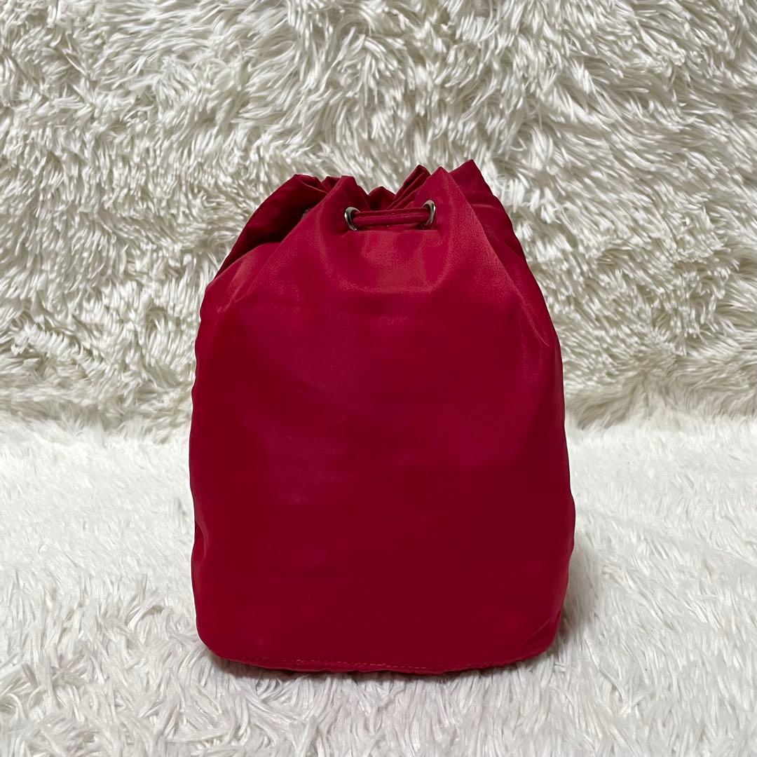 【極美品】PRADA プラダ　ポーチ　巾着　ナイロン　レッド　赤　レディース