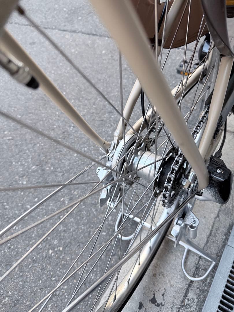 大阪府　無料配達　ヤマハ　電動アシスト自転車 ベージュ 前バスケット付き