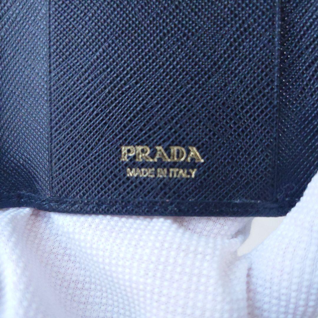 美品・近年モデル】プラダ 6連 キーケース サフィアーノ 三角ロゴ RFID