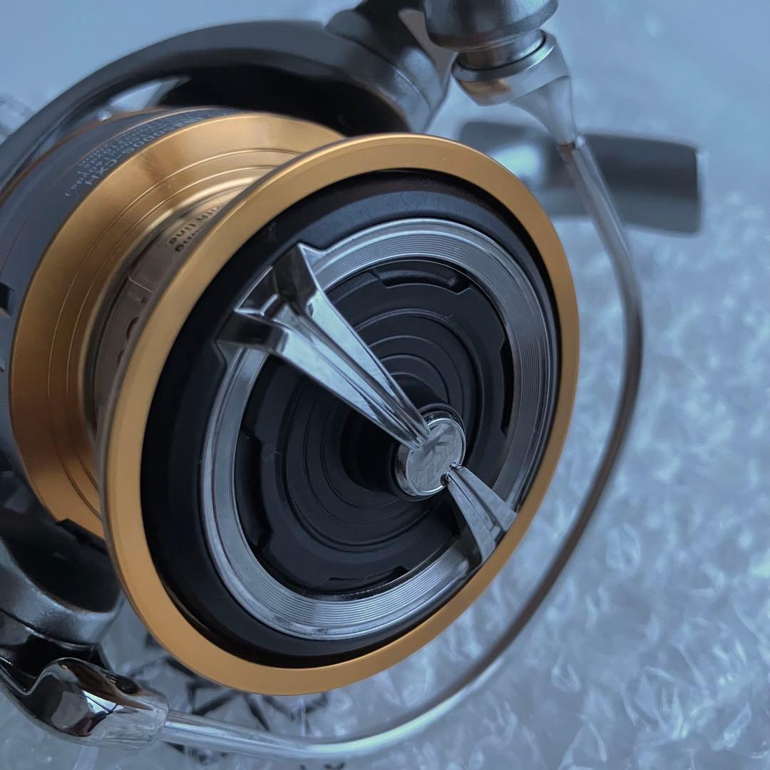 j*l様 ダイワ 18フリームスLT5000S-CXH 箱 説明書有り