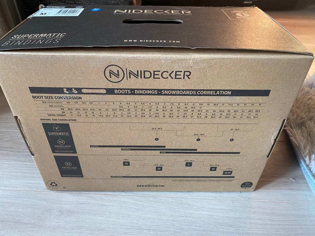 22-23 ナイデッカー スーパーマチック　Mサイズ