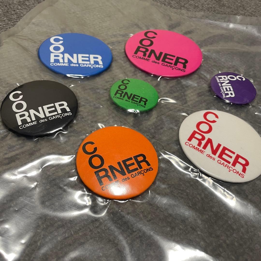 新品 コムデギャルソン 缶バッジ corner 真空パック garcons - メルカリ