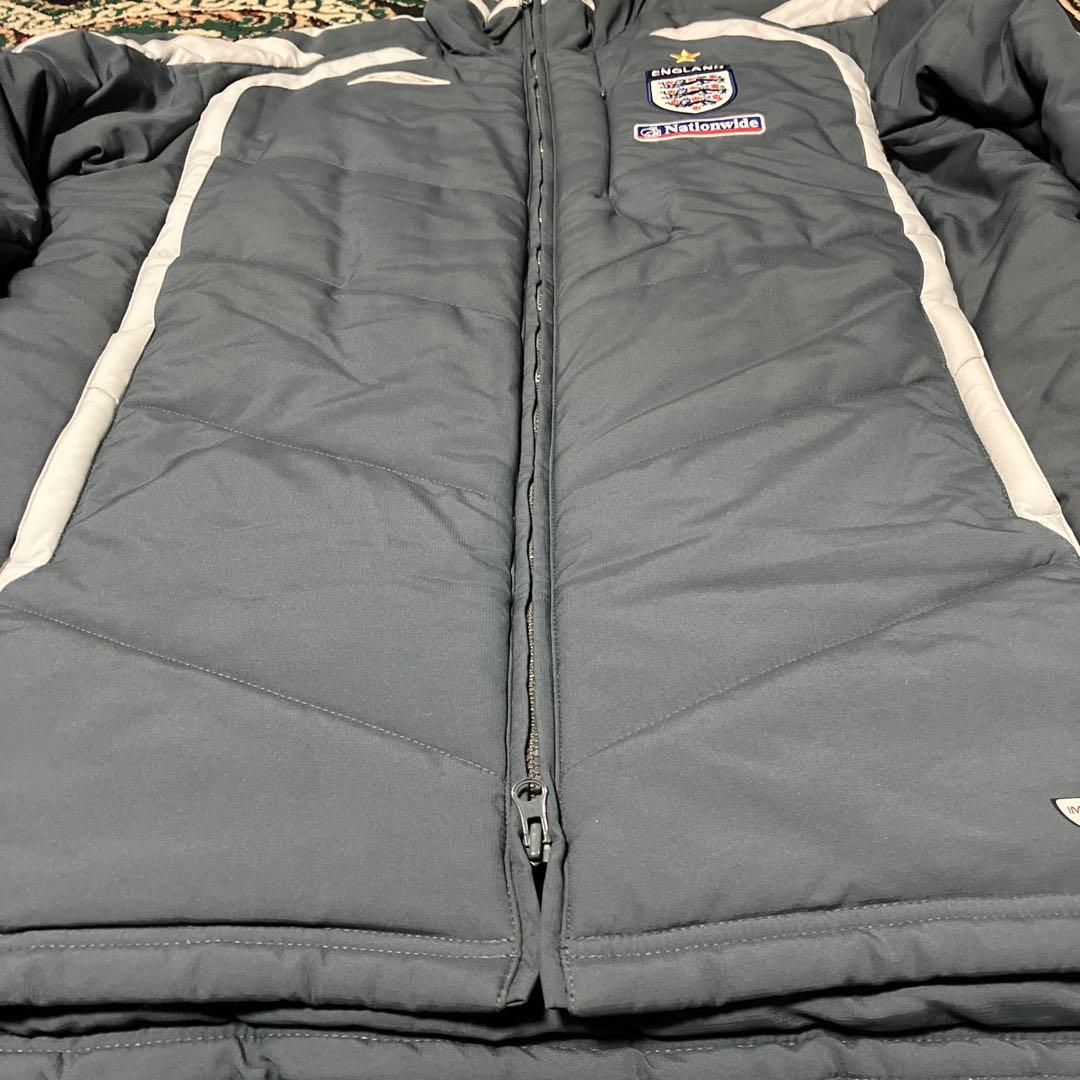 UMBRO アンブロ　XL イングランド代表 ベンチコート ダウンジャケット