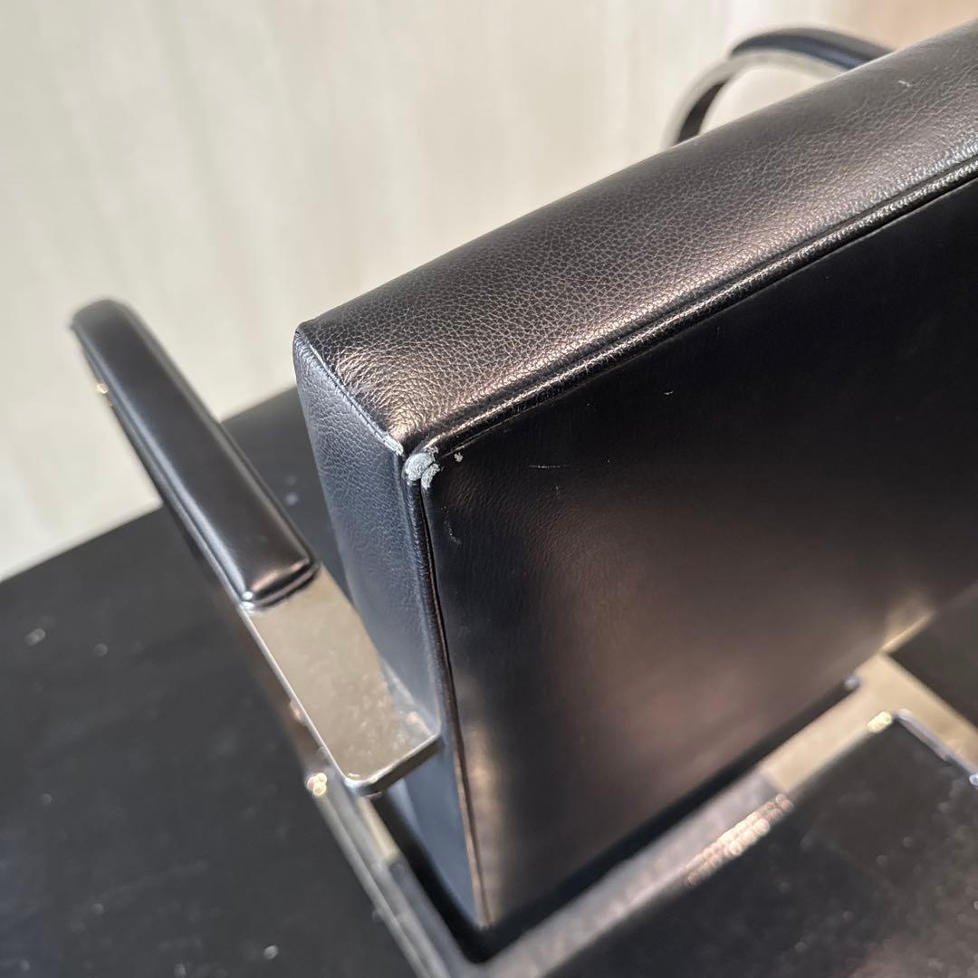 Knoll(ノル)社　ブルーノチェア　ミースファンデルローエアームパッド付チェア