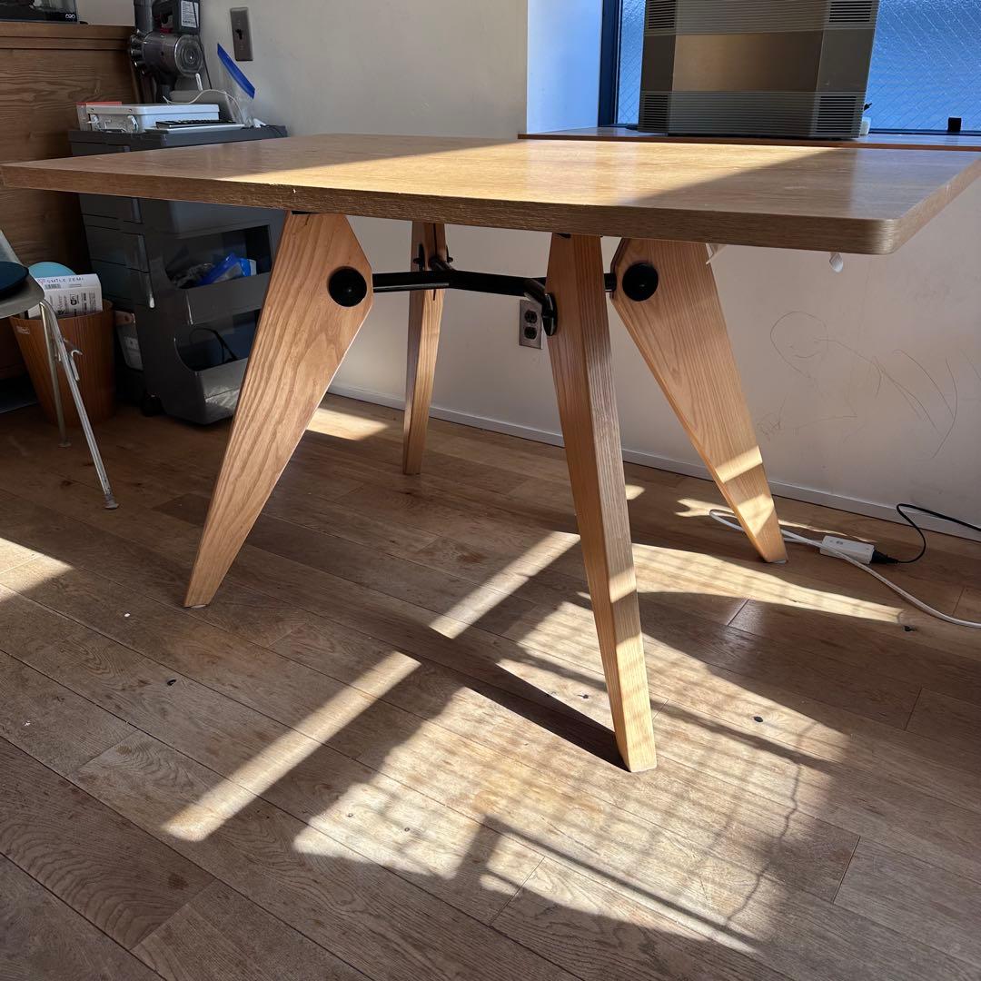 ジャンプルーヴェ ゲリドンテーブル 無垢材 バウハウス