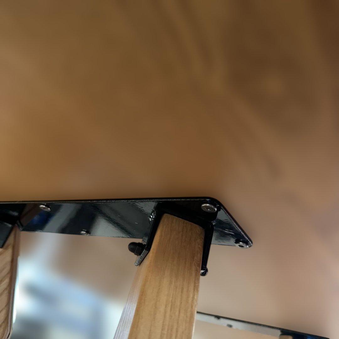 ジャンプルーヴェ ゲリドンテーブル 無垢材 バウハウス