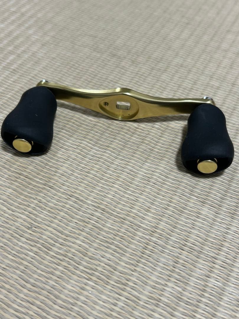 シマノ23 カルカッタコンクエストMD300/400XG 純正ハンドル - メルカリ