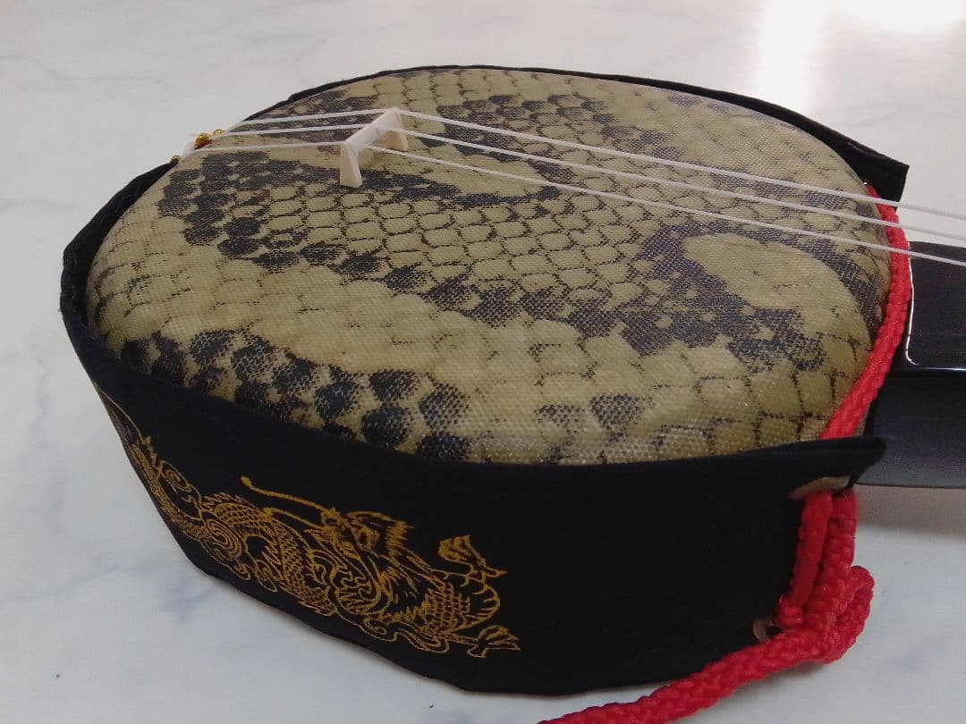 沖縄 三線 琉球 全長約71cm 人工皮(破れなし) 和楽器