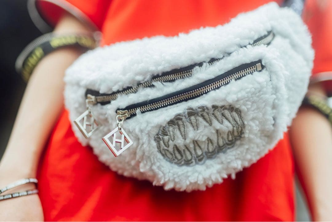 hazama 宣戦布告のウエストポーチ　白