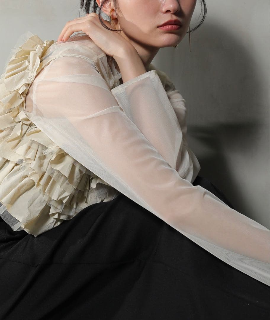 【Kana】ボリュームフリルベスト シアートップス キャミワンピ レイヤードドレ