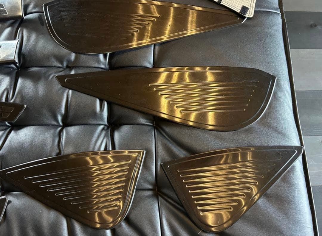 り*う様 MAZDA3用内装インテリア7万円ほど！