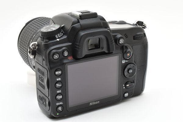 ニコン Nikon D7000 18-105mm VR レンズキット 一眼レフ