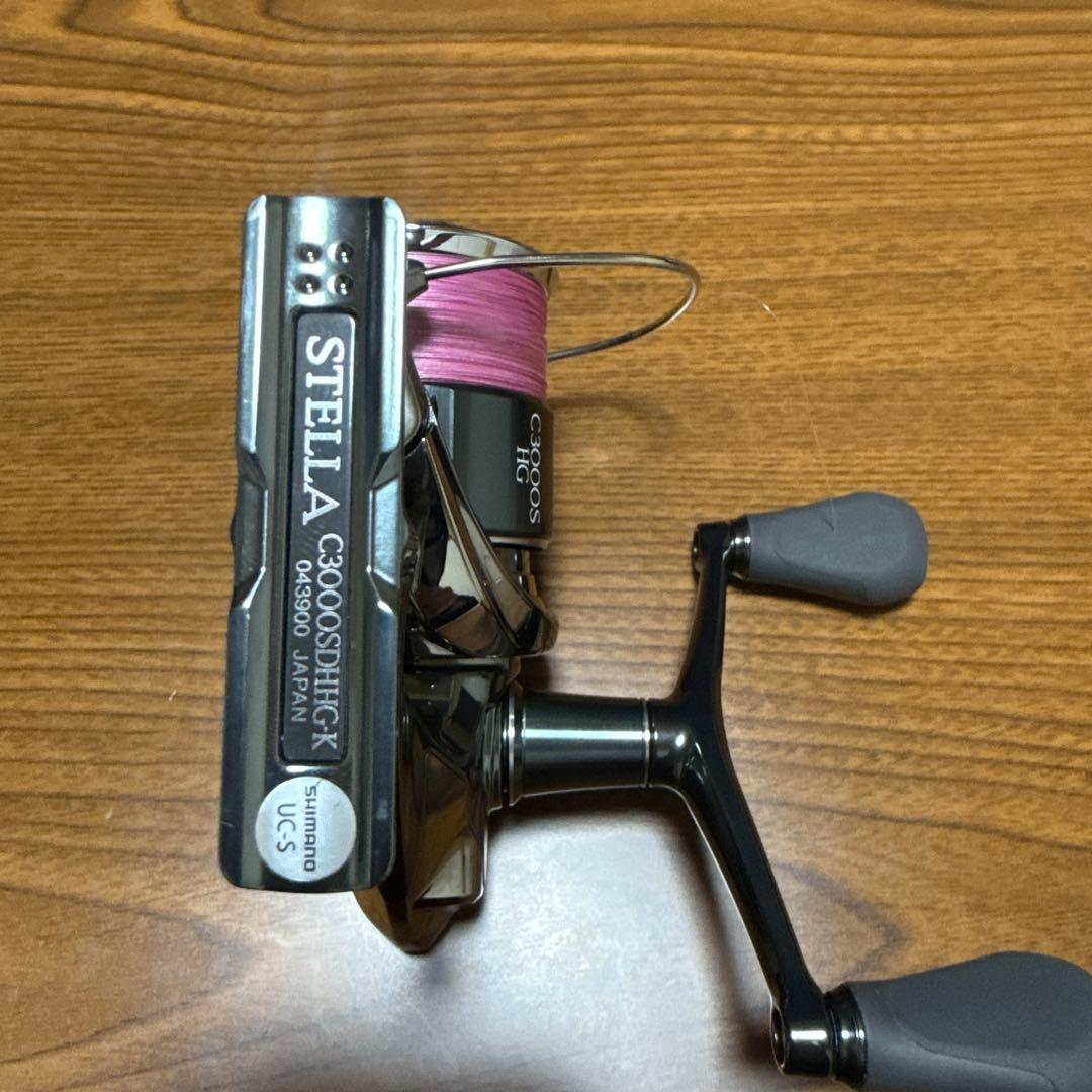 【美品】シマノ 22ステラ C3000SDHHG スピニングリール