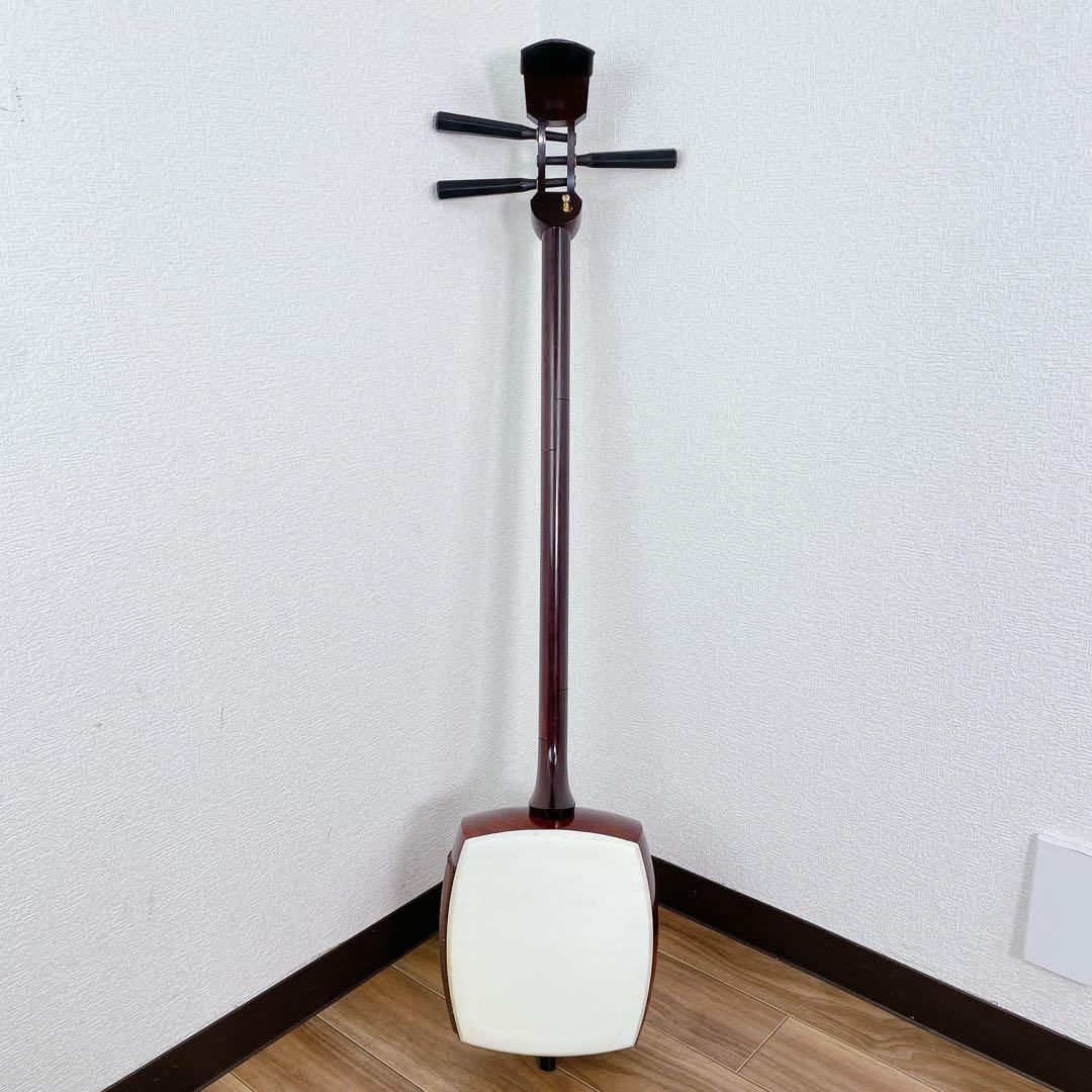 三味線 中棹 綾杉彫 一本溝 東さわり 紅木 犬皮 角胸