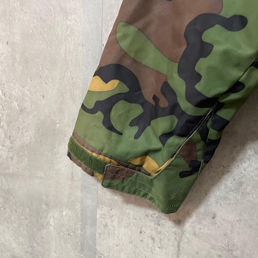 Burtonバートンスキーウェアスノーボードジャケットパーカー迷彩緑グリーン希少