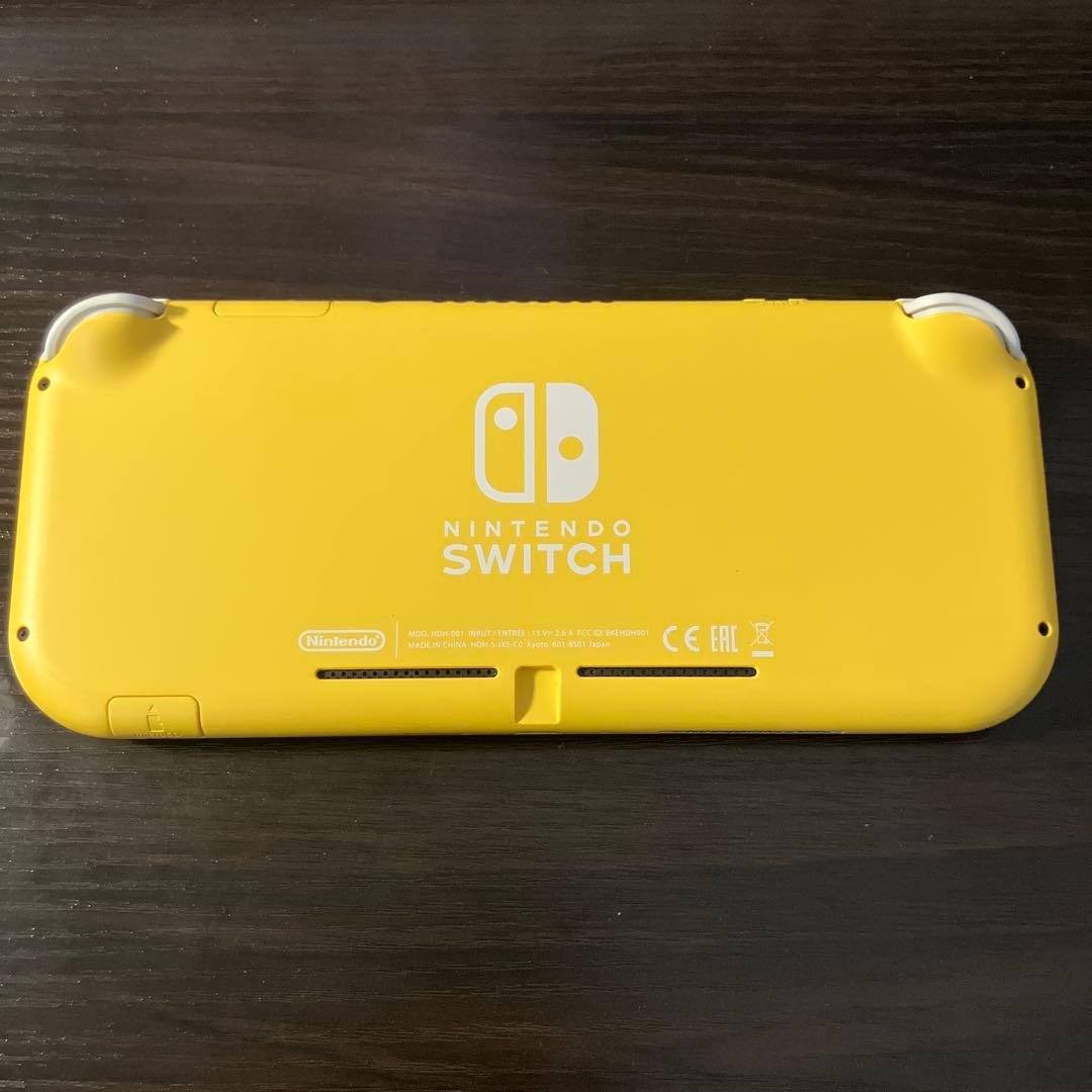 Switch Lite イエロー 本体　美品　ケース付き