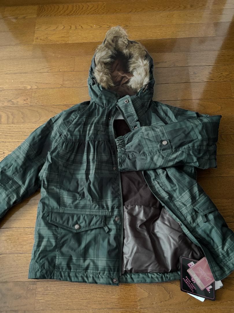 【タグ付き】スキースノボウェア　上下セット