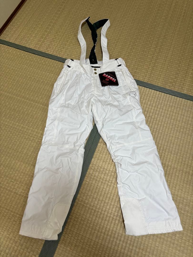 【タグ付き】スキースノボウェア　上下セット