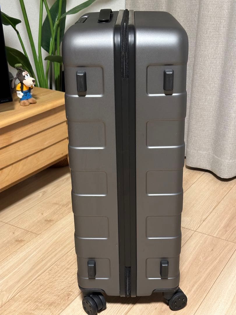 無印良品 ストッパー機能 ハードキャリーケース　グレー 75L