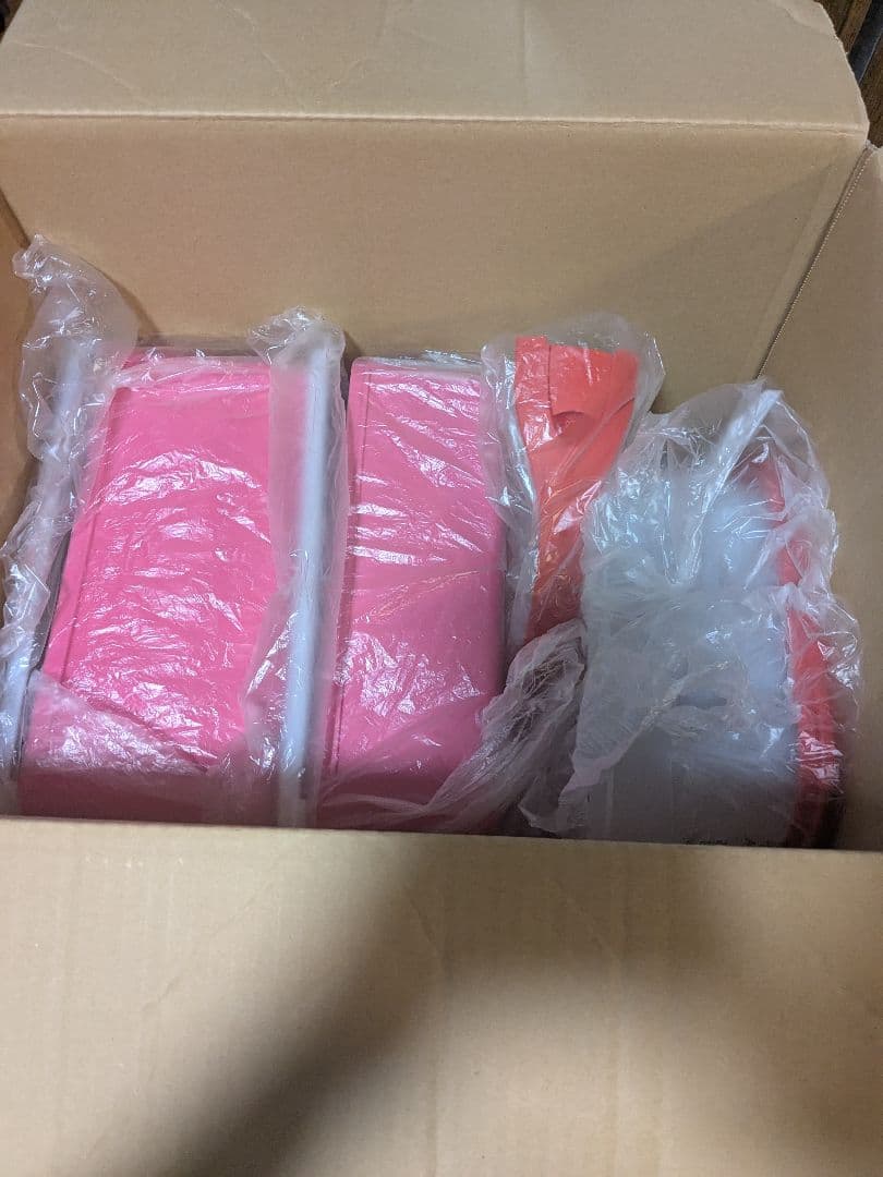 （135）タッパウェアハンドルコンテナとケーキテーカーセット　未使用品　説明必読