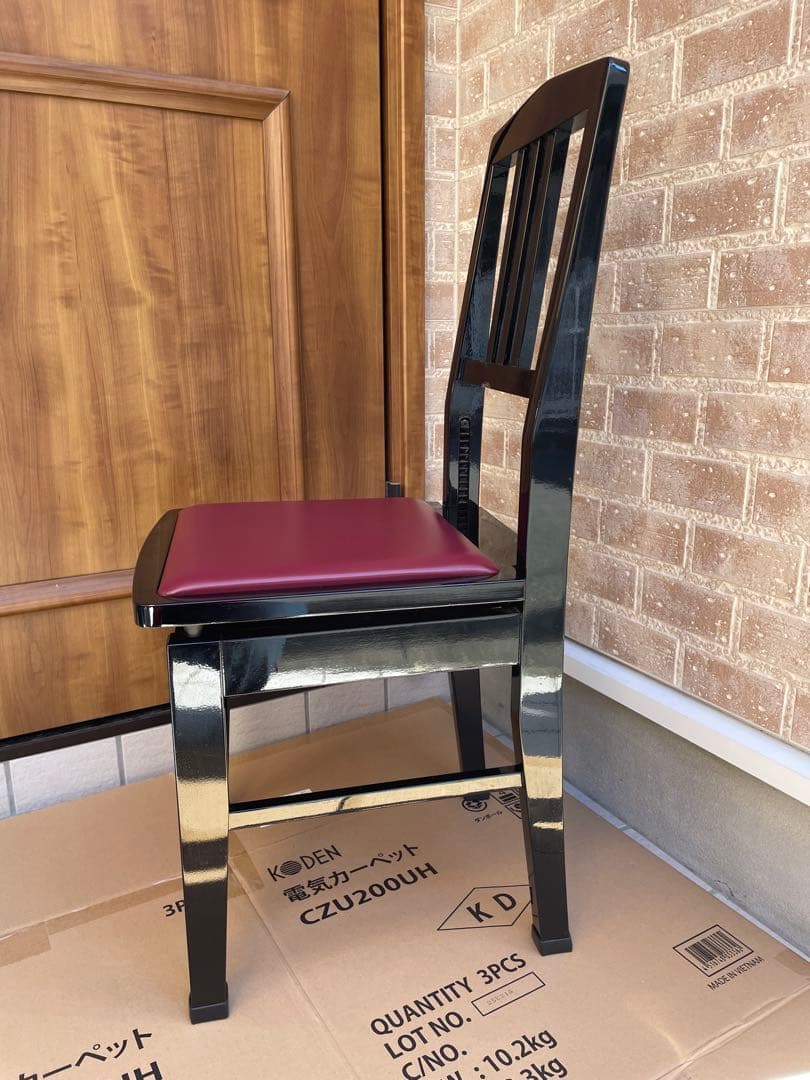 ピアノ椅子　トムソン椅子