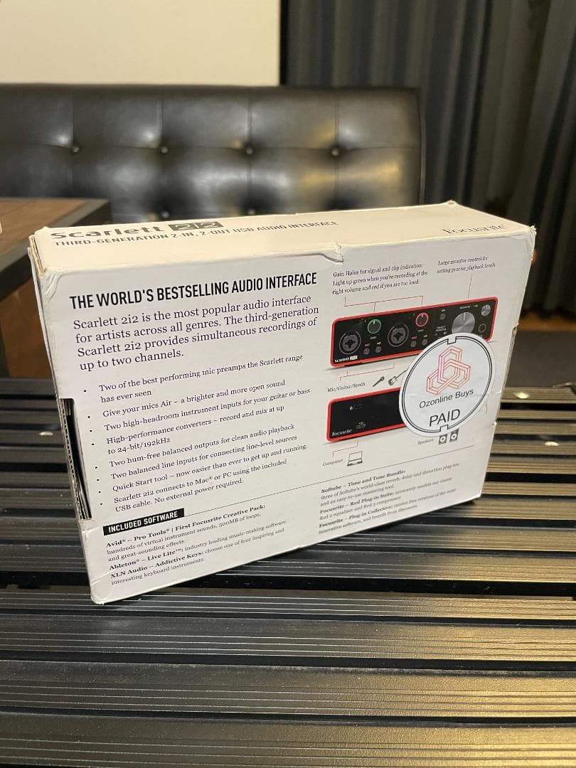 【ほぼ新品】Focusrite Scarlett 2i2 (3rd Gen)