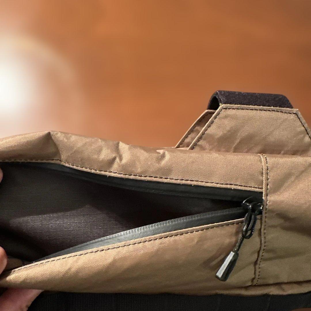 【美品】SWIFT INDUSTRIES フレームバッグ　サイズL