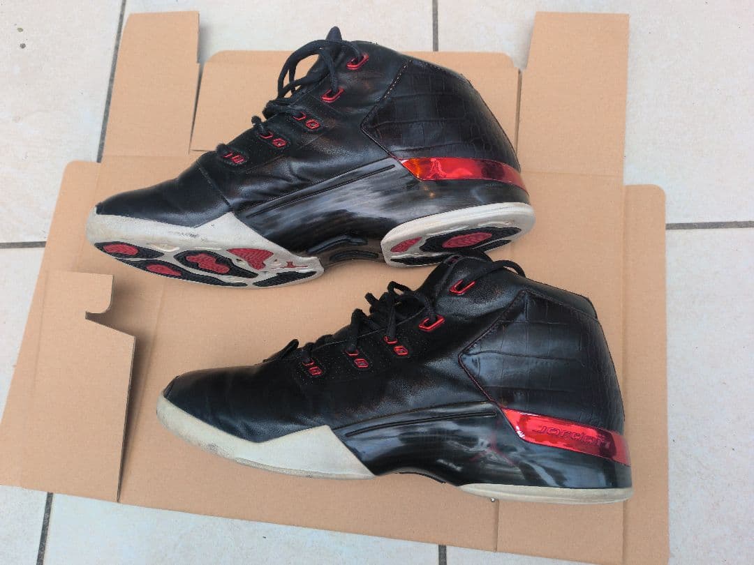 美品　NIKE AIR JORDAN17＋　 RETRO　28.5cm　ブルズ