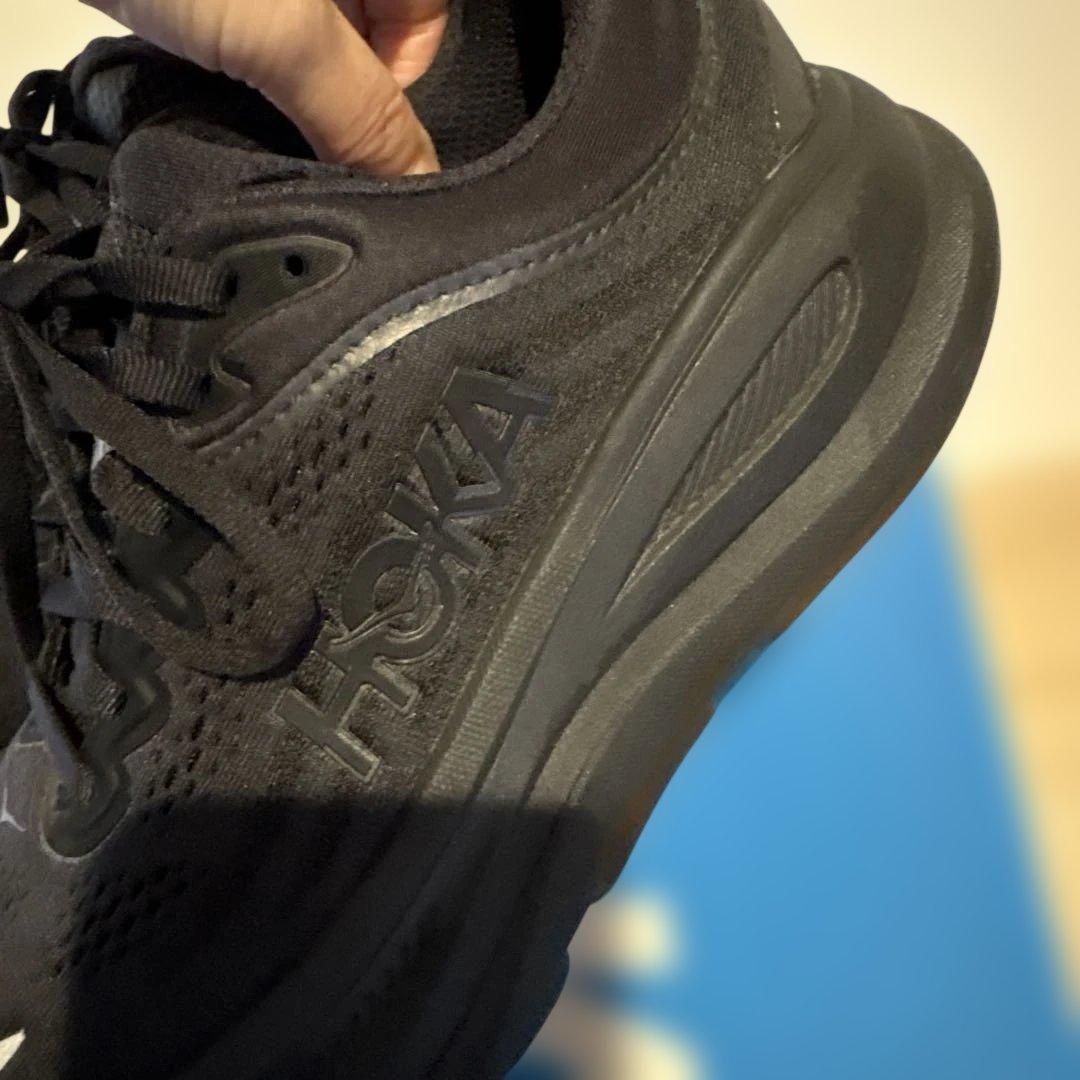 ホカ　ボンダイ　9 スニーカー　23