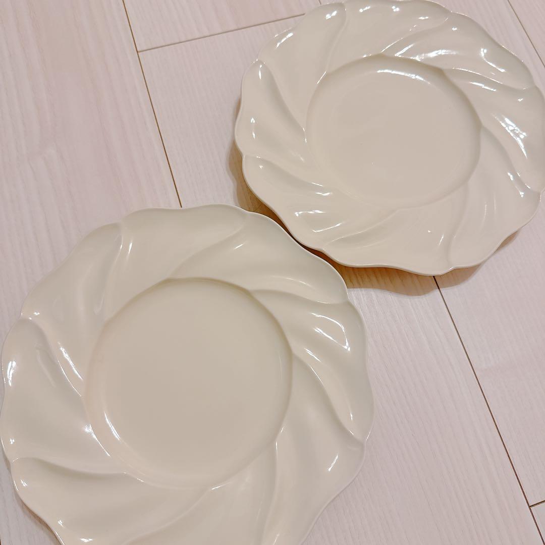 【波佐見焼】7寸輪花皿 プレート 白 2枚セット【イロドリ かもめ製作所】