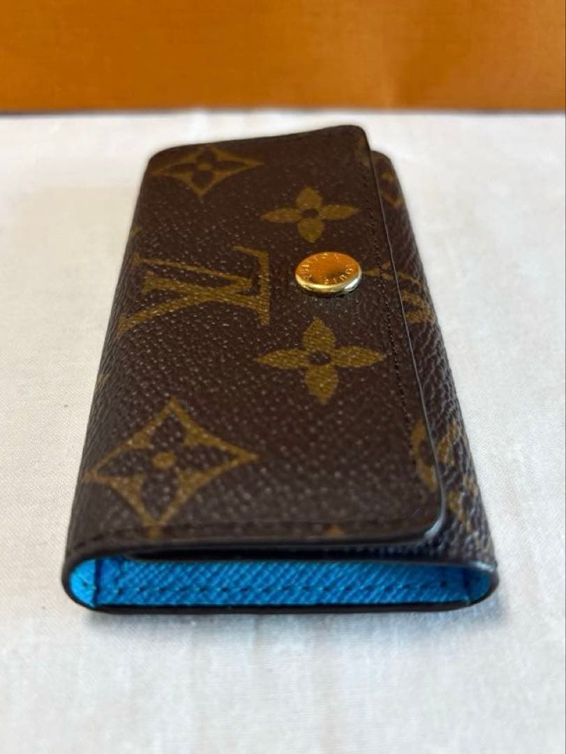 LOUIS VUITTON ルイヴィトン ミュルティクレ4 キーケース 青