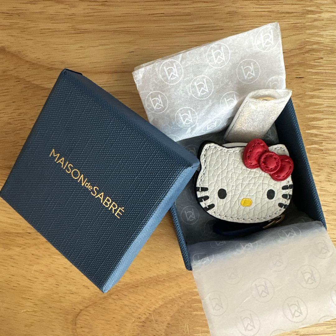 新品未使用 数量限定】MAISONdeSABRÉ ハローキティ チャー - メルカリ