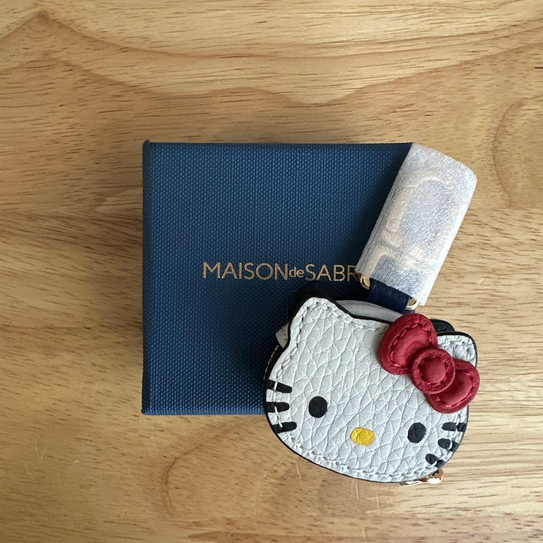 新品未使用 数量限定】MAISONdeSABRÉ ハローキティ チャー - メルカリ