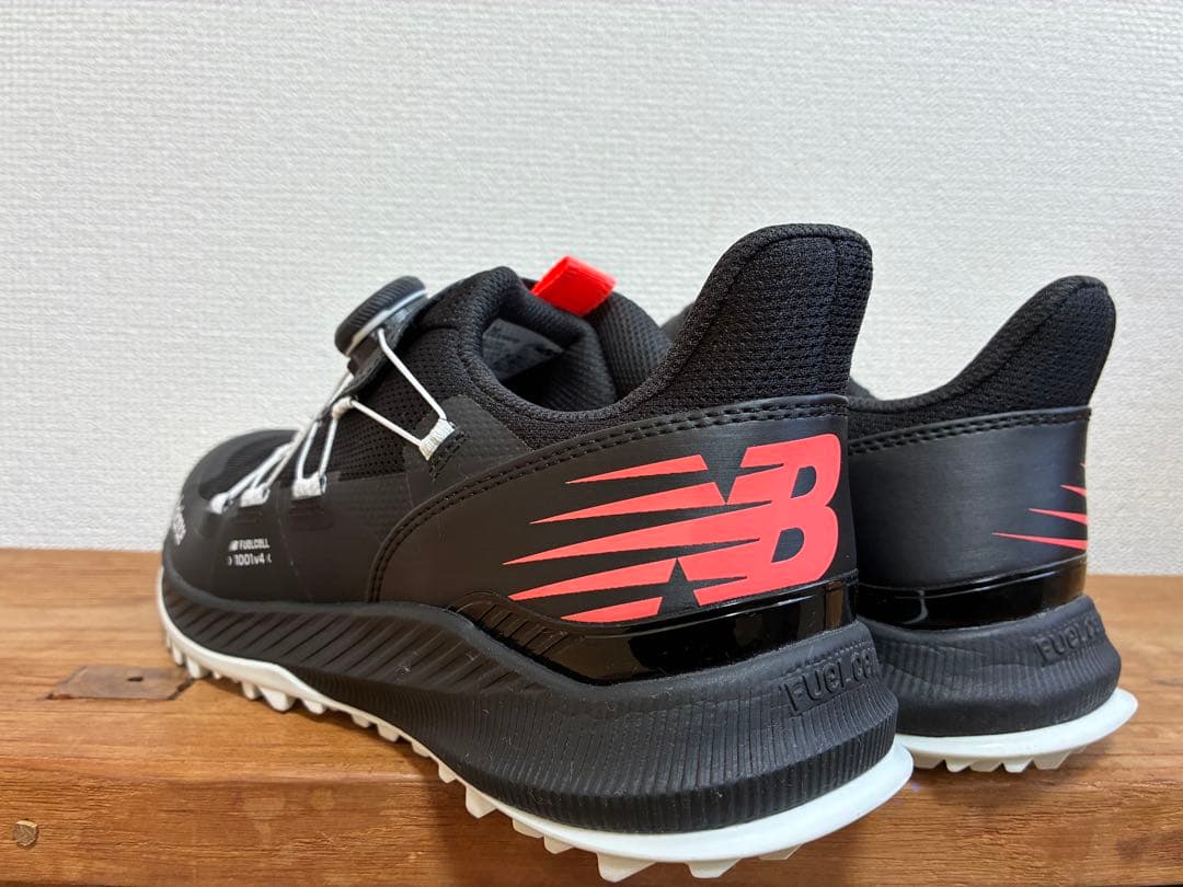 未使用に近いNew Balance FuelCell 1001v4 SL BOA