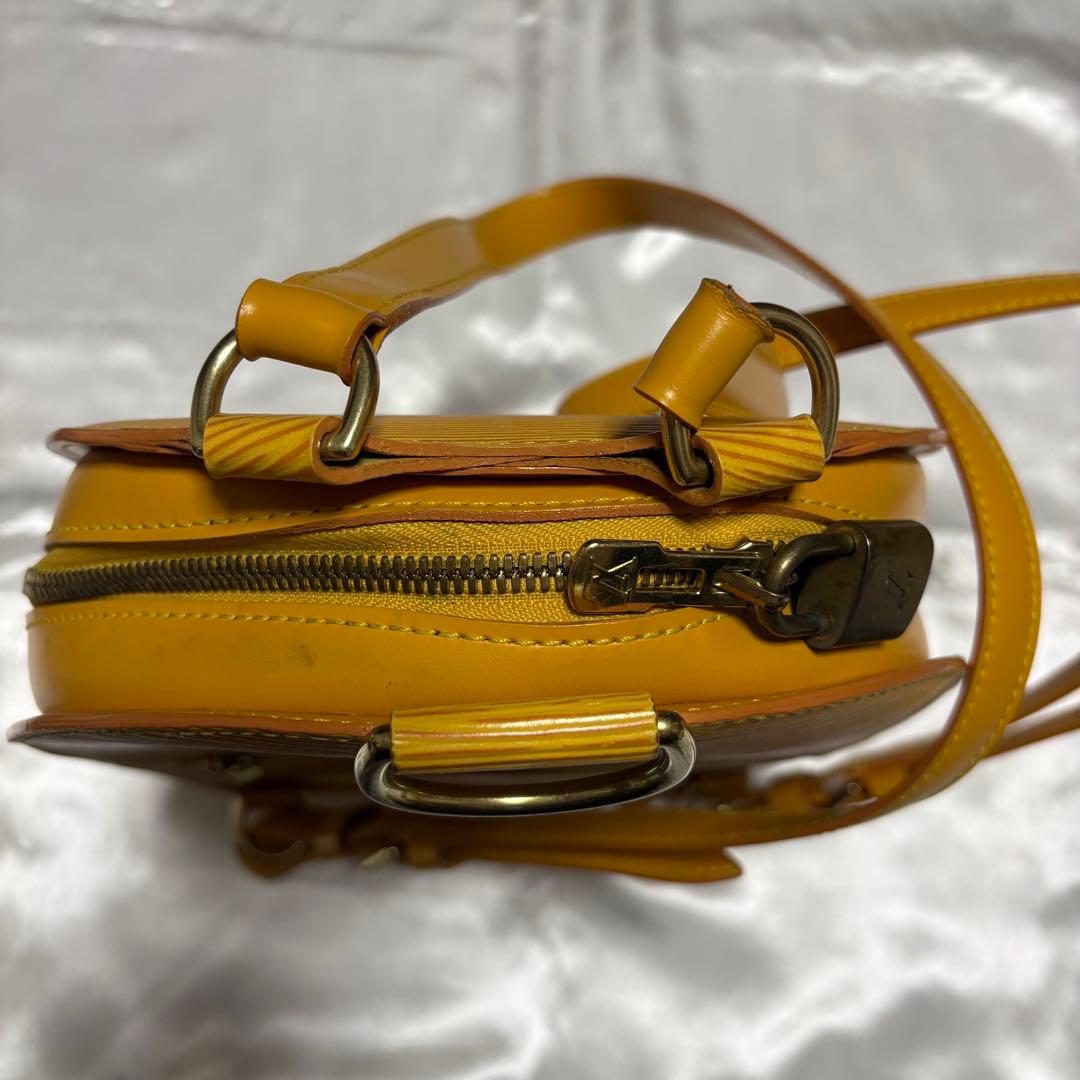 Louis Vuitton エピレザー バックパック イエロー